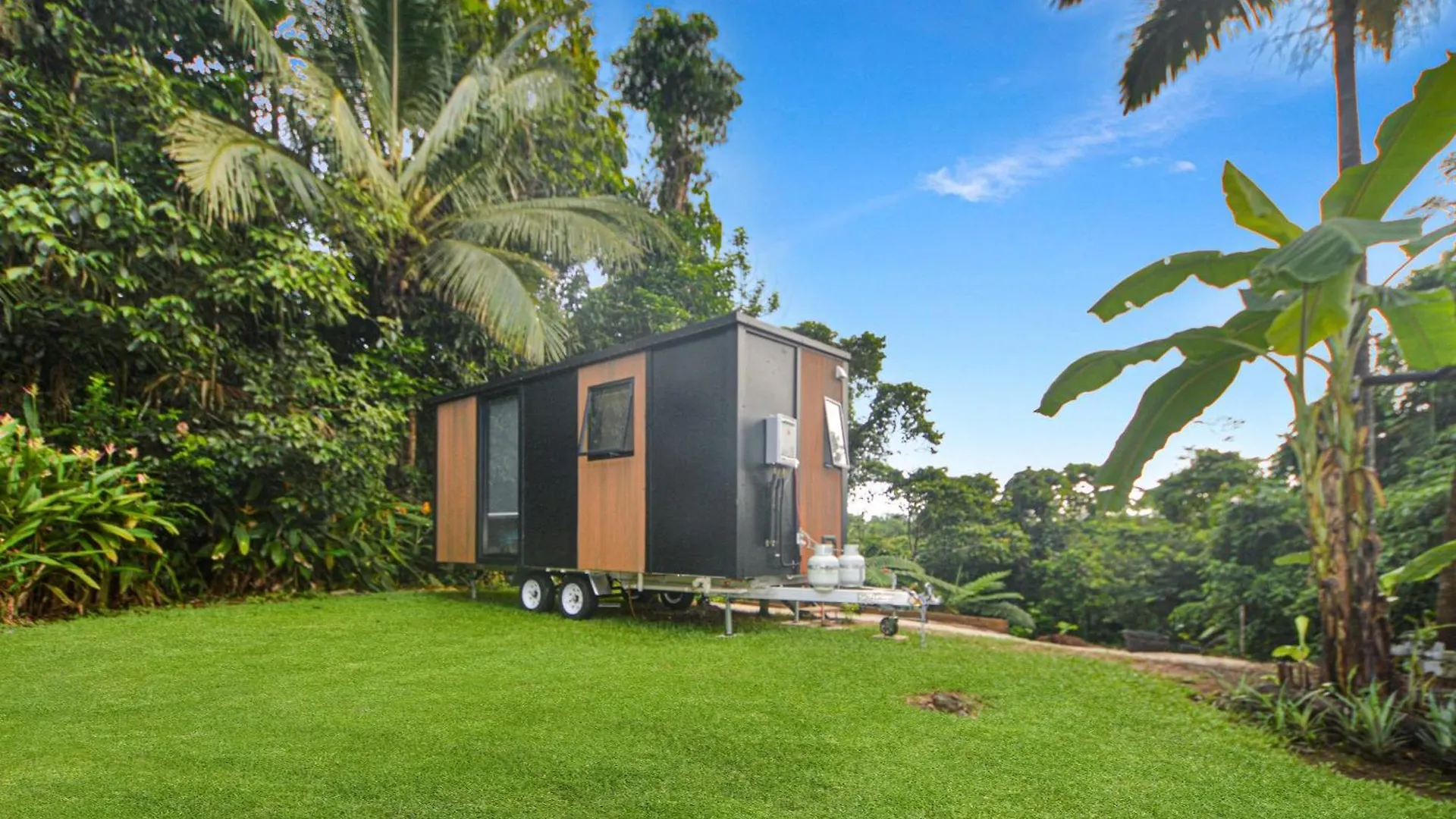 Magic Mena Rainforest Retreat By Tiny Away Mena Creek 0*,